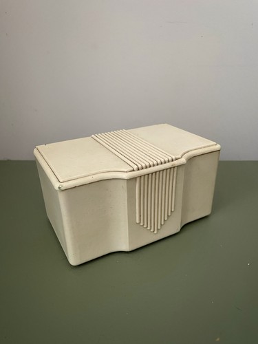 Vintage 1930s art deco - deco, cream