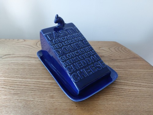 Vintage cheese dish complete