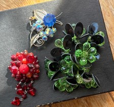 Beaded Dangle Brooch a lot of