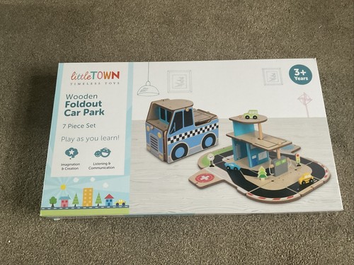Little town wooden foldout car - little,