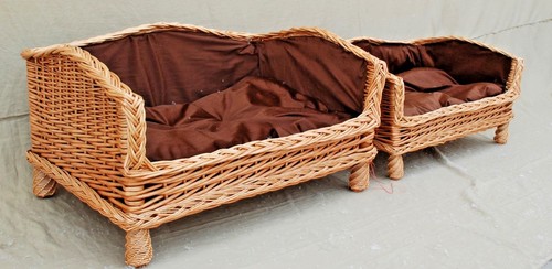 Luxurious dog bed with four - dog,
