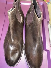 Base London Ferdinand Chelsea
