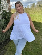 IN THE STYLE Smock Top Tiered Carys Whittaker Size 12 14 & 18 White NEW MU81