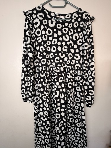 Woman black white leopard - tu,