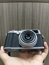 Fujifilm X100 12.3MP APS-C