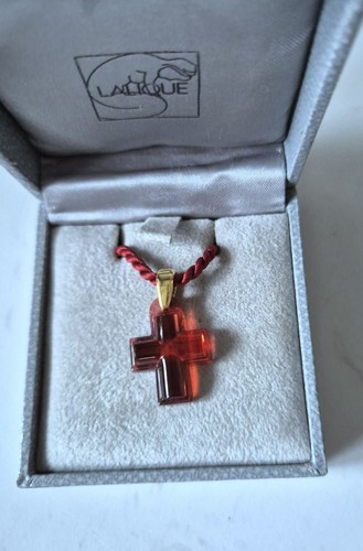 Lalique crystal red - lalique, amoureuse