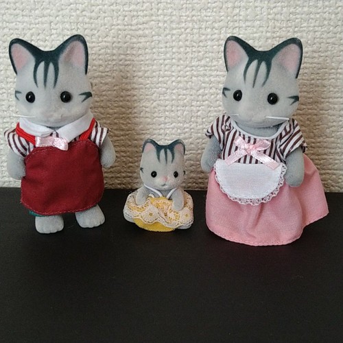 Sylvanian families supermarket - families,