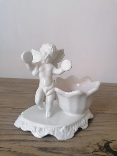 Porcelain cherubs white - porcelain,