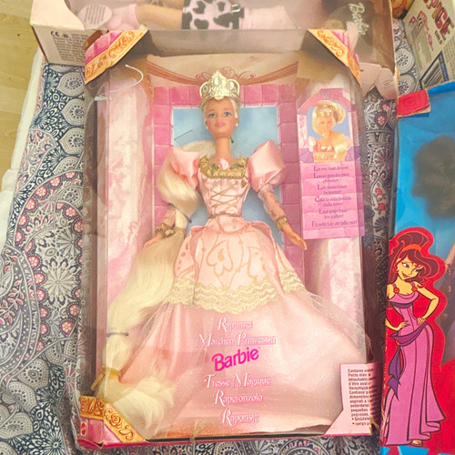 Barbie rapunzel collector - barbie,