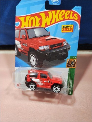 Hot wheels mitsubishi - hot, pajero