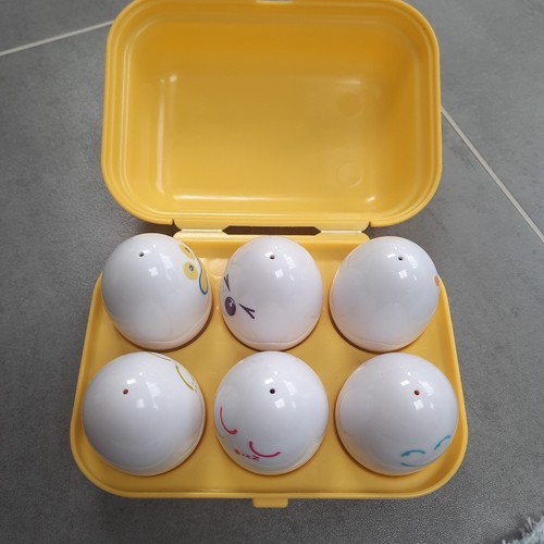 Tomy hide and squeak eggs - tomy,