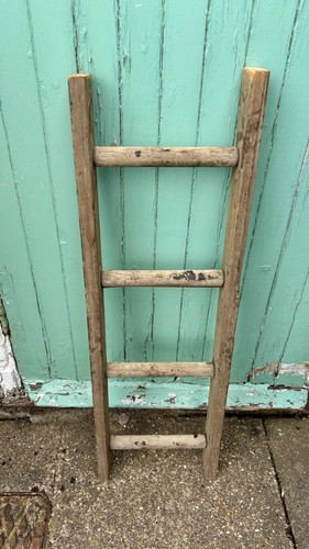 Small vintage wooden - wooden, step