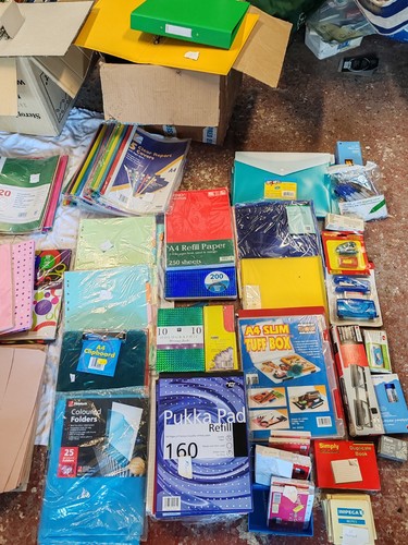 Various stationery equipment - various, stationery,