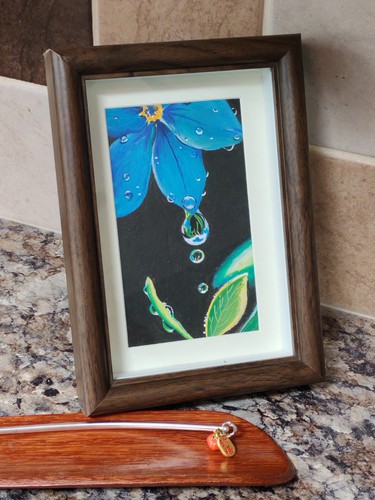 Only one hand painted - one!,