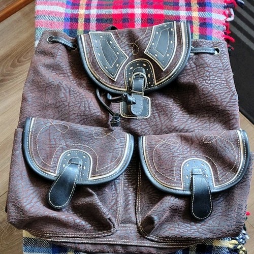 Vintage style leather rucksack - style,