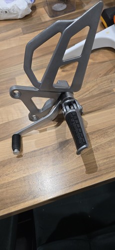 Kawasaki zx7r lhs rearset - kawasaki,