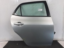 2009 TOYOTA AURIS Mk1 5 Door Hatchback Silver Drivers Right Rear Door 6700302250