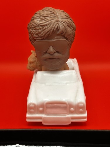 Super rare bobble head - bobble,