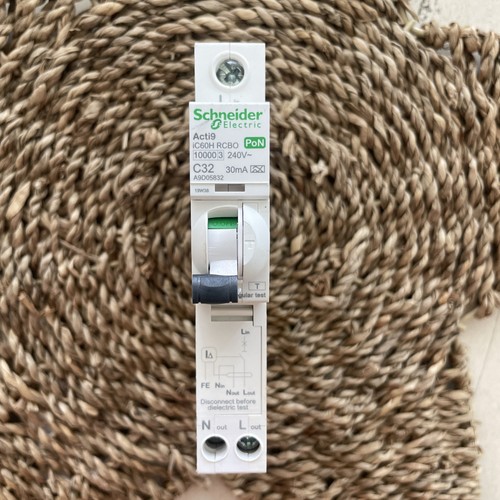 Schneider c32a type rcbo pon - rcbo,