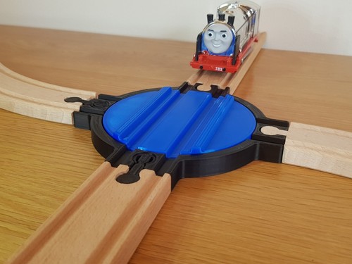 Small turntable for - , wooden