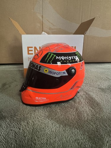 Formula scale helmet - 1/2,