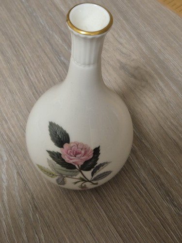 Collectable wedgewood hathaway - wedgewood,