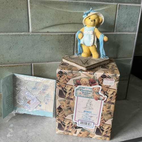 Cherished teddies model - teddies,