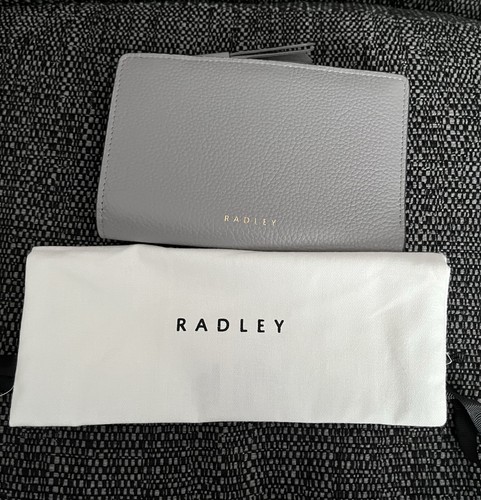 Radley fountain mews large - mews,