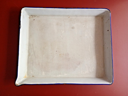 Large vintage white enamel - large,