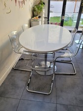 large oval modern kitchen