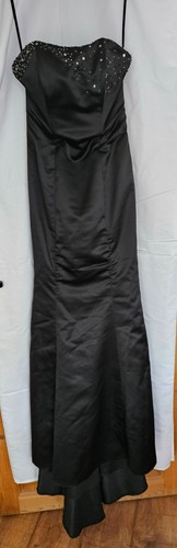 Showgirl black beaded - q,