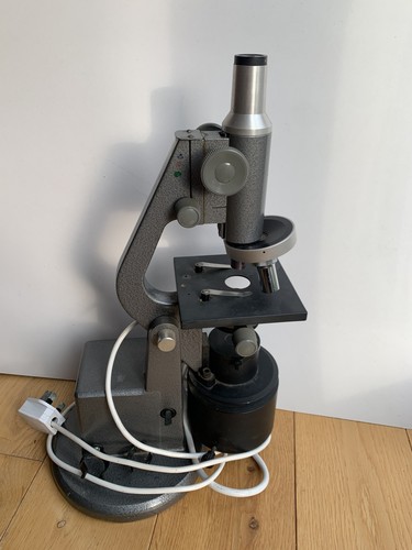 Compound table top microscope