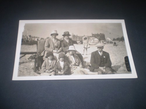 Social history 1930 walking - history,