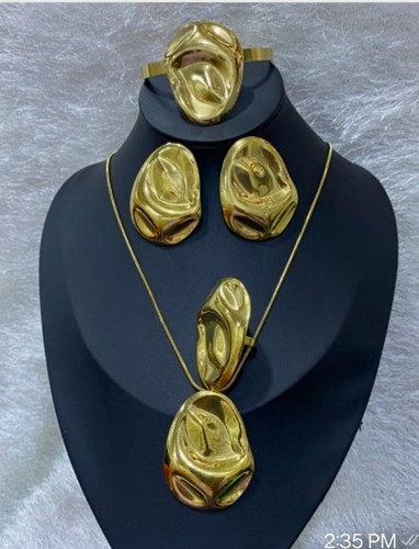 Gold tone yellow - gold,