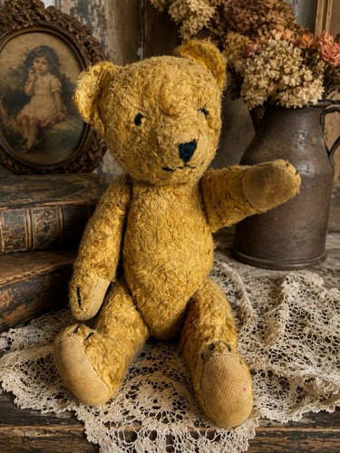 Adorable loved antique golden - adorable,