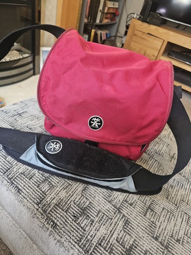 Crumpler bugie smuggler red - crumpler,