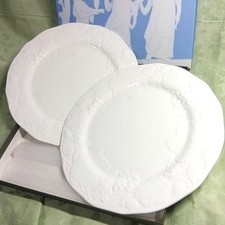 Wedgwood Strawberry Vine