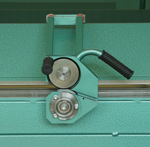 Roller shear cutter slitter - cutter,,
