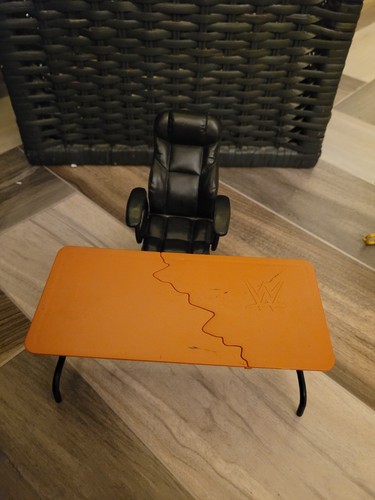 Wwe breakable foldable table - wwe,