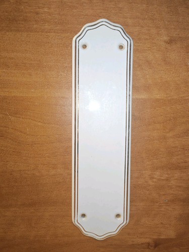 White ceramic door - finger, push