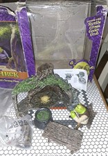 Shrek’s Swamp House - Figure