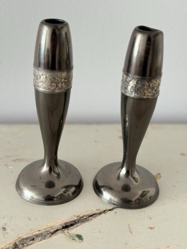 Pair vintage art - of,