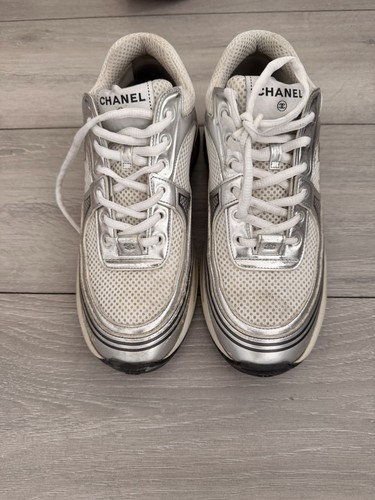 Chanel runners white trainers - white,