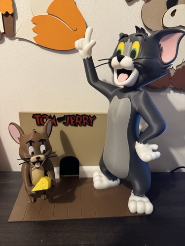 Warner bros tom and jerry - warner,