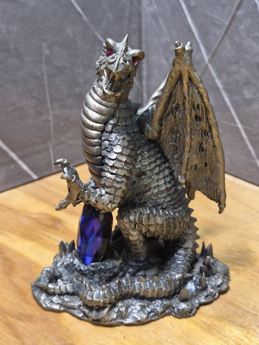 Myth and magic tudor - mint, 6"