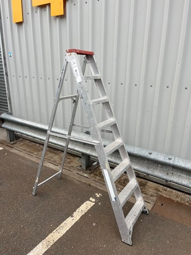Step ladder tread 1700mm - -,