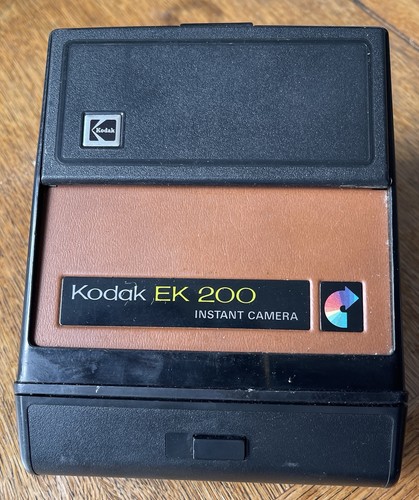 Kodak 200 instant camera - 200,