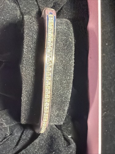 Jon richard cubic zirconia - richard,