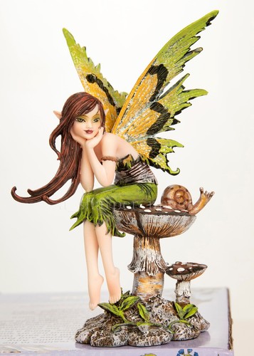 Artist amy brown - artist, of