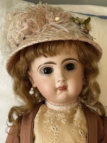 Antique jumeau bebe - 19”,